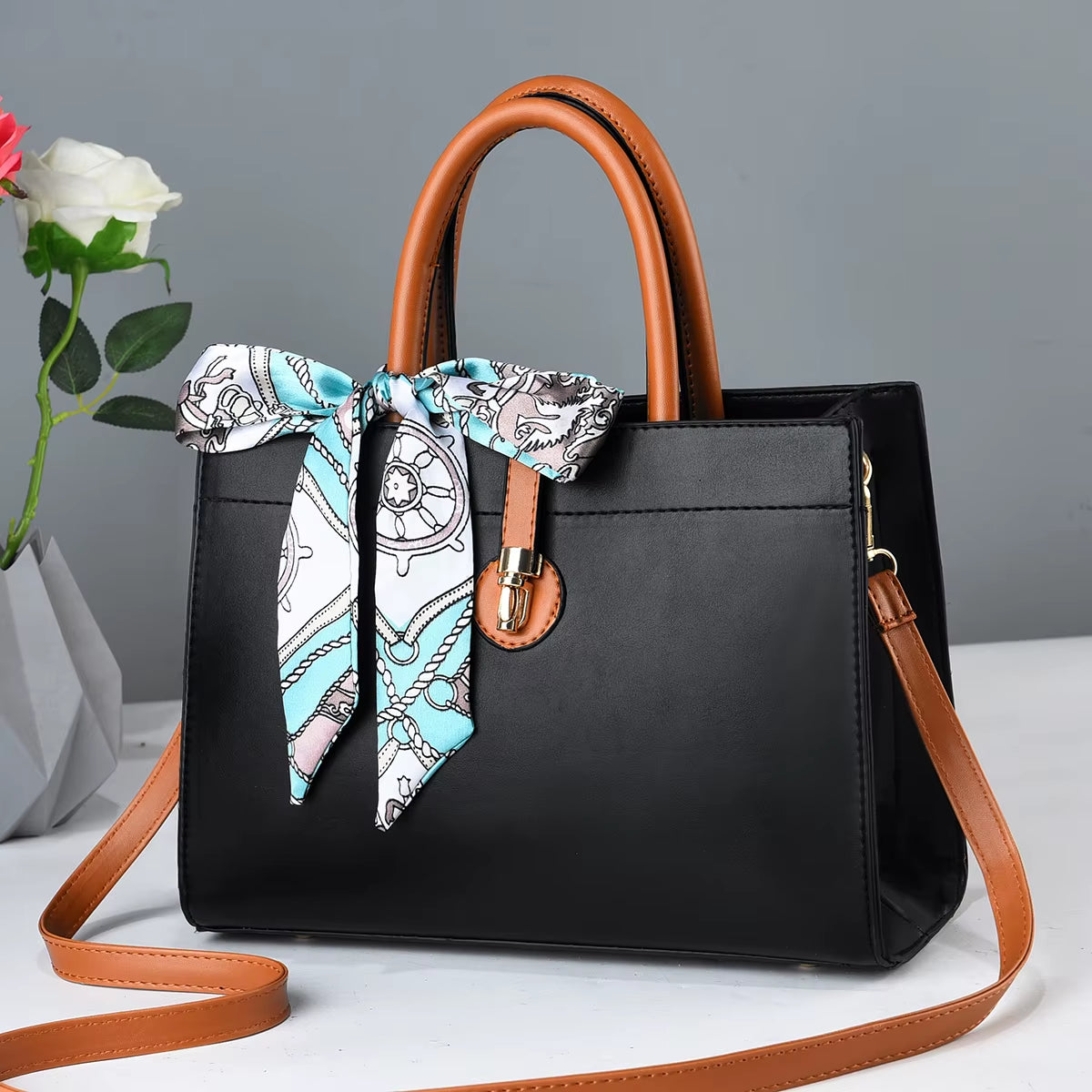 2022 Fashion Women Crossbody Bag Trend Shoulder Hand Bag Designer Women'S Tote Bags Custom Wholesale Large Capacity Handbags