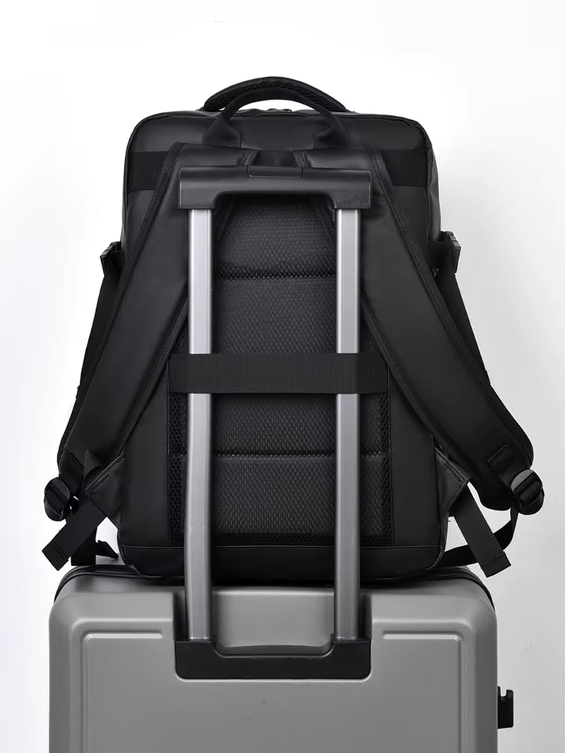 40L Waterproof Canvas Travel Backpack Expandable Feature Carry-On Approved Laptop Luggage Lining Material Polyester Zipper